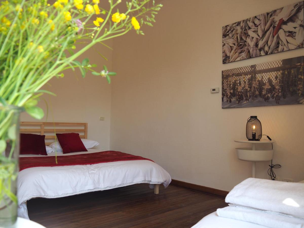 Open Cascina Villa Colico Exterior photo