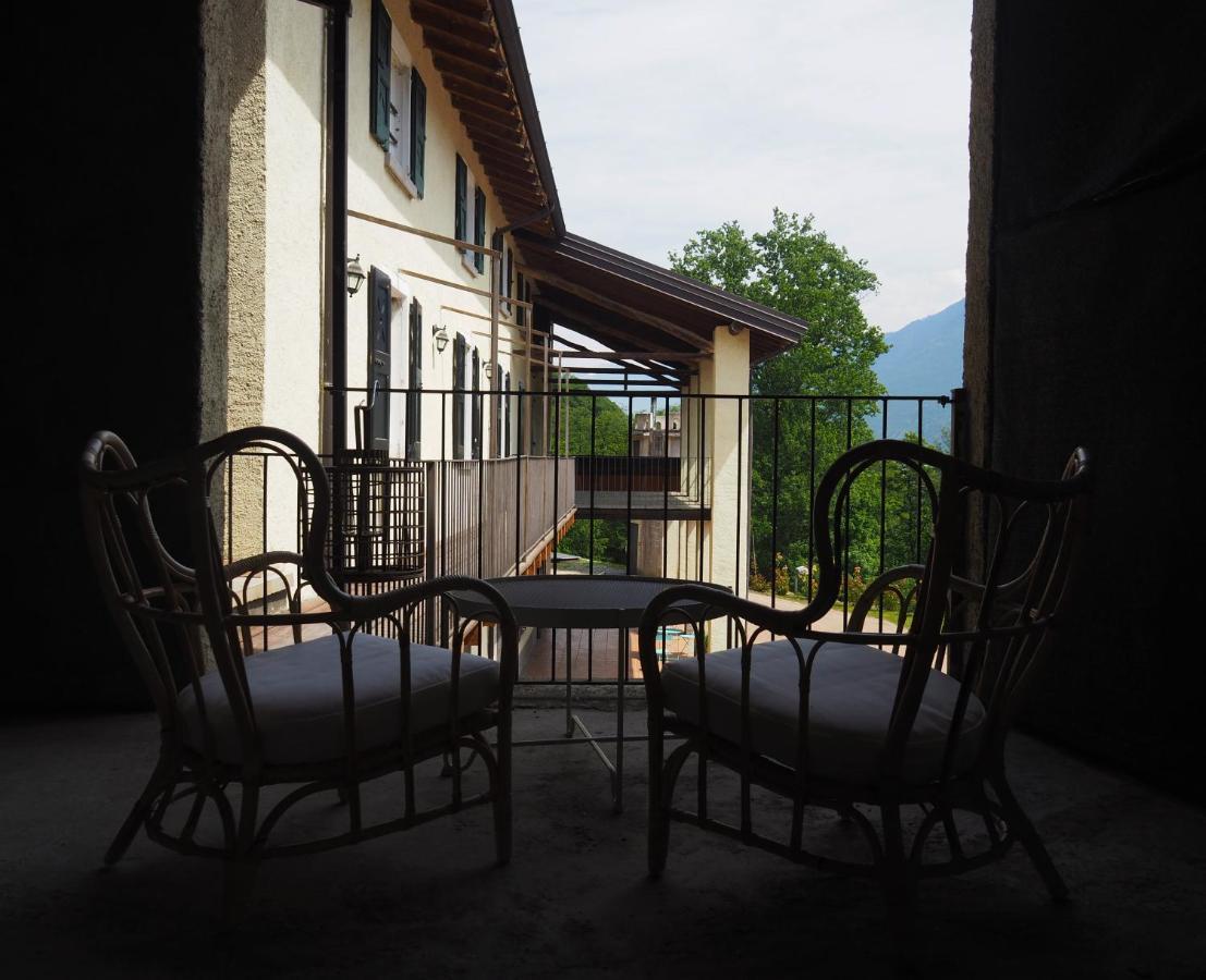 Open Cascina Villa Colico Exterior photo