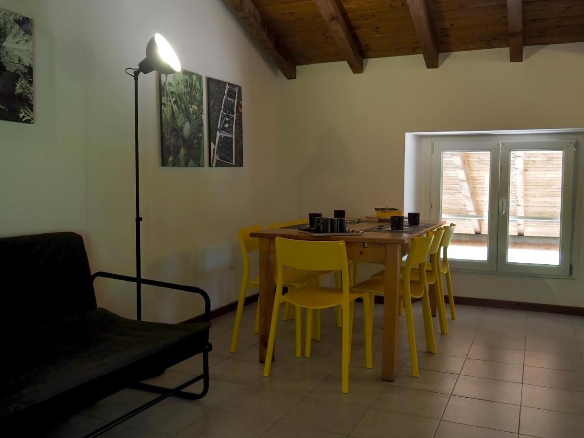 Open Cascina Villa Colico Exterior photo