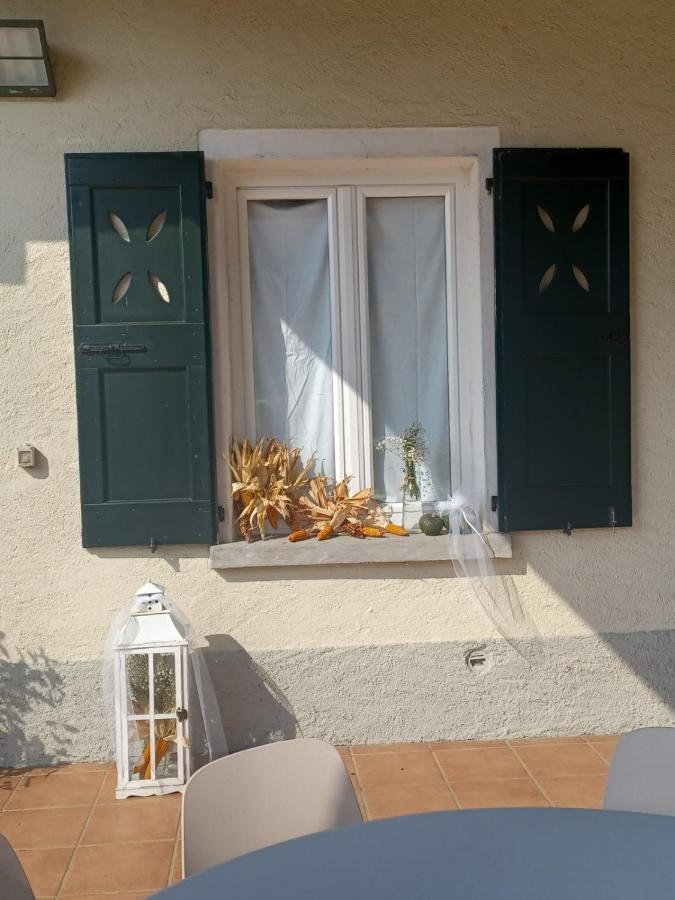 Open Cascina Villa Colico Exterior photo